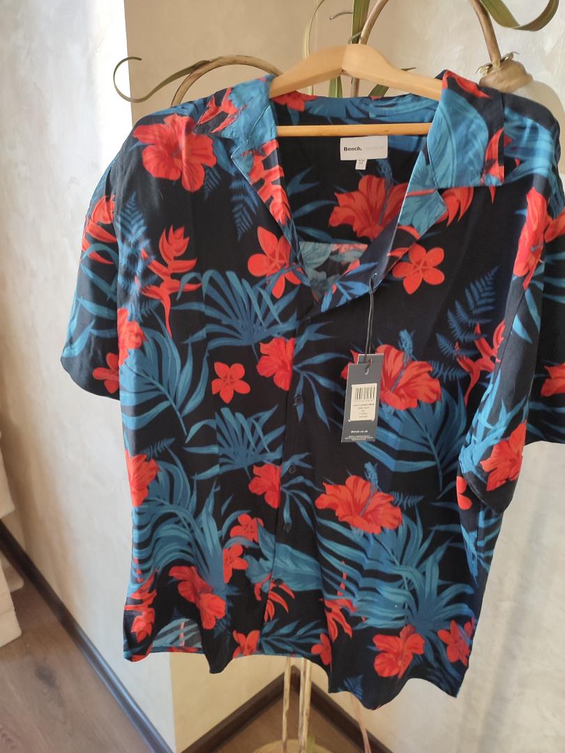 Отзыв на https://wwwBench-Herren-Otiano-Hemd-mit-kurzem-Arm-Blau из Интернет-Магазина MandM Direct