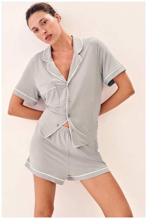 Ціни для учасників  Знижки до  40% из магазина H&M (Германия)